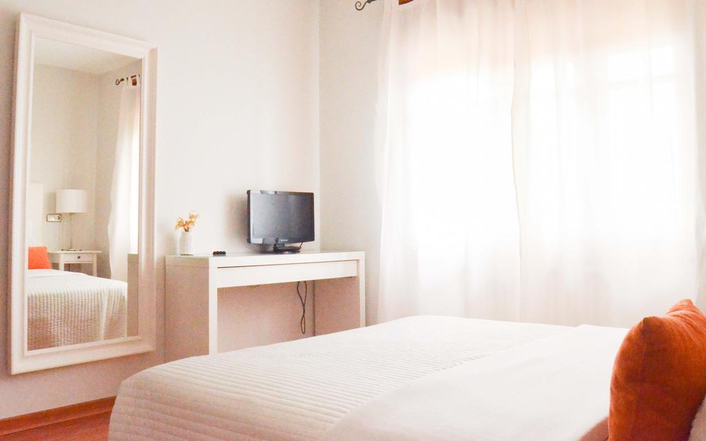 Hostal Carlos V Puebla de Sanabria Exteriér fotografie