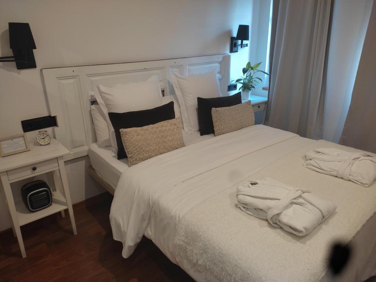 Hostal Carlos V Puebla de Sanabria Exteriér fotografie
