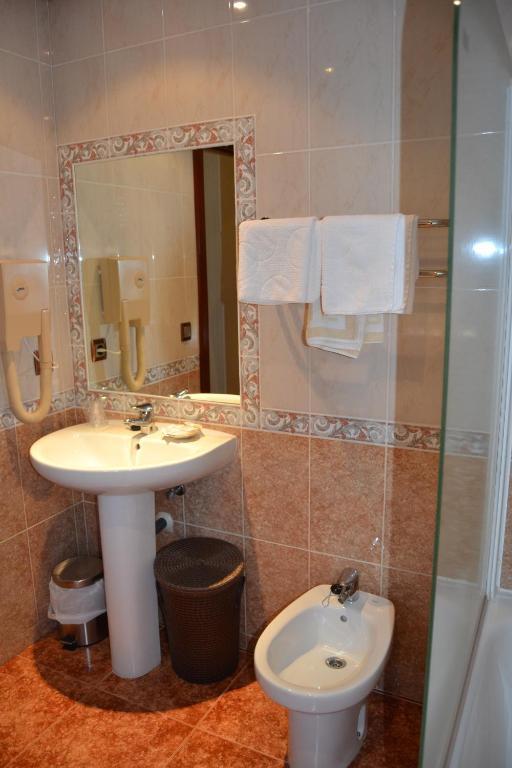 Hostal Carlos V Puebla de Sanabria Exteriér fotografie